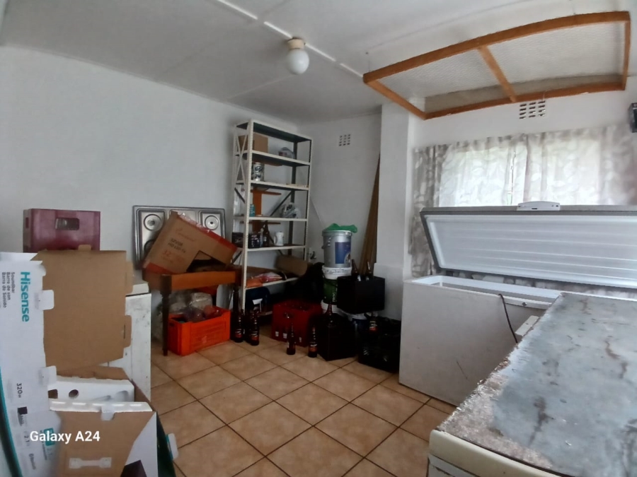 5 Bedroom Property for Sale in Macleantown Eastern Cape